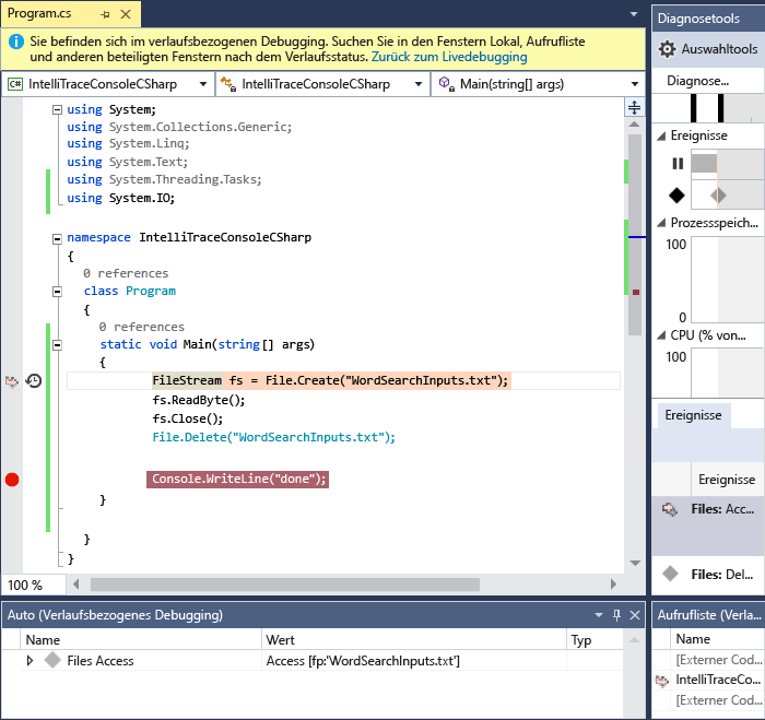 Screenshot des Visual Studio-Codefensters. Die Ausführung wird an einem Haltepunkt beendet, ein Ereignis wird ausgewählt, und die entsprechende Codezeile wird hervorgehoben.