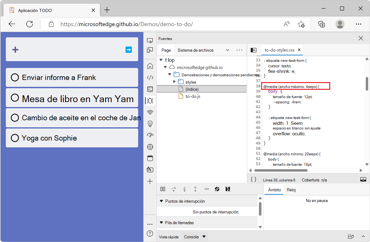 Microsoft Edge, con la aplicación de demostración de lista TODO y DevTools, que muestra la herramienta Orígenes, con el archivo que contiene una consulta multimedia abierta, en la línea correcta