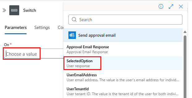 スクリーンショットは、SelectedOption 値が強調表示された動的コンテンツ リストを示しています。