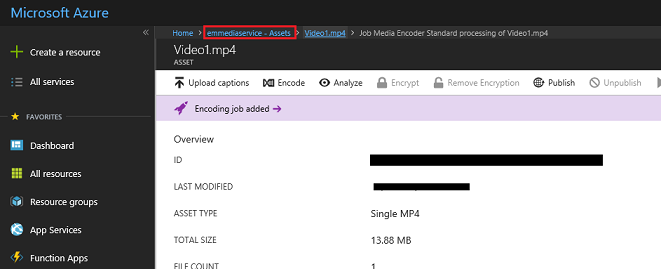 Azure Portal のスクリーンショット。[assets]\(アセット\) リンクが強調表示されています。