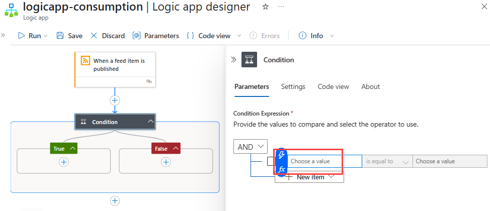 Zrzut ekranu przedstawiający portal Azure, projektant przepływu pracy Consumption, wyzwalacz RSS oraz akcję Condition z otwartym okienkiem informacyjnym i wybranym przyciskiem zawartości dynamicznej.