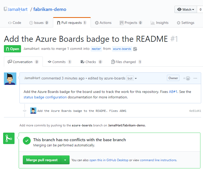 Zrzut ekranu przedstawia przykładowy pull request w usłudze GitHub.
