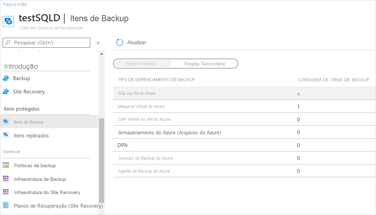 A captura de tela mostra como visualizar bancos de dados com backup em Itens de Backup.