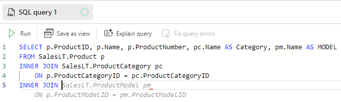 Captura de tela do editor de consultas mostrando o texto esmaecido de uma sugestão de código copilot.