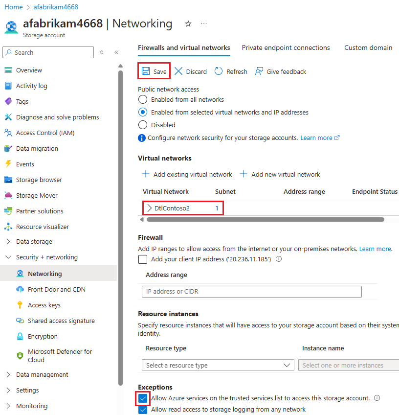 Captura de ecrã que mostra a permissão de acesso de serviços fidedignos a um grupo de recursos.