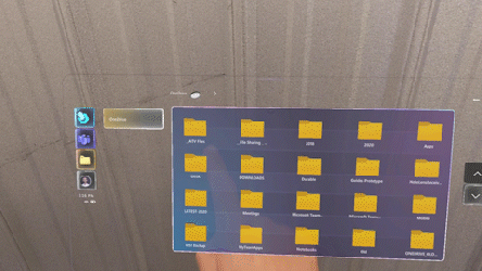 使用 OneDrive 痕迹导航的动画。